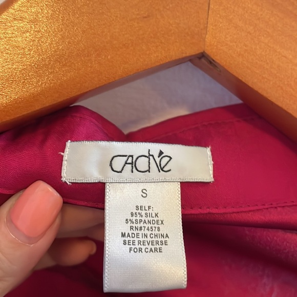 Cache silk button down blouse - Picture 5 of 7